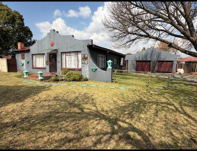 3 BEDROOM HOUSE FOR SALE IN MEYERVILLE